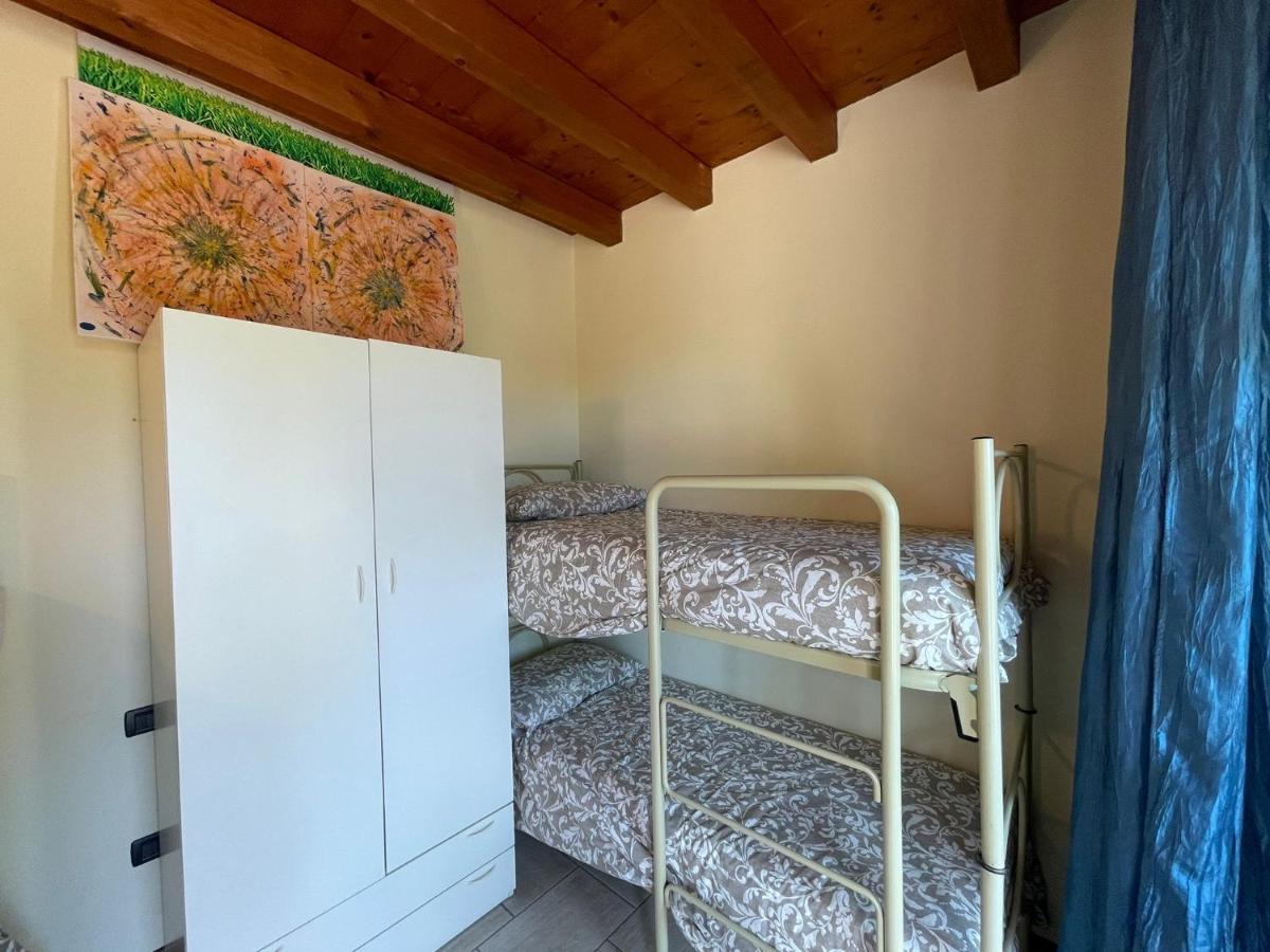 La Fiocchina - Magic Place - Apartments & Studios In Garda Lake - Countryside Farmhouse, Inside The Middle Of The Lake 살로 외부 사진