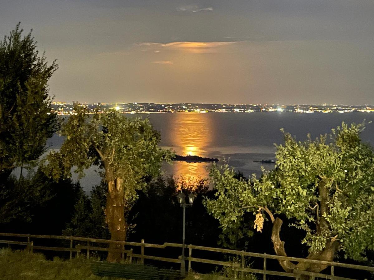 La Fiocchina - Magic Place - Apartments & Studios In Garda Lake - Countryside Farmhouse, Inside The Middle Of The Lake 살로 외부 사진